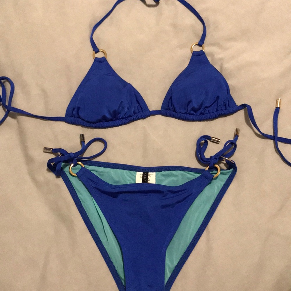 Radio Fiji Blue Bikini